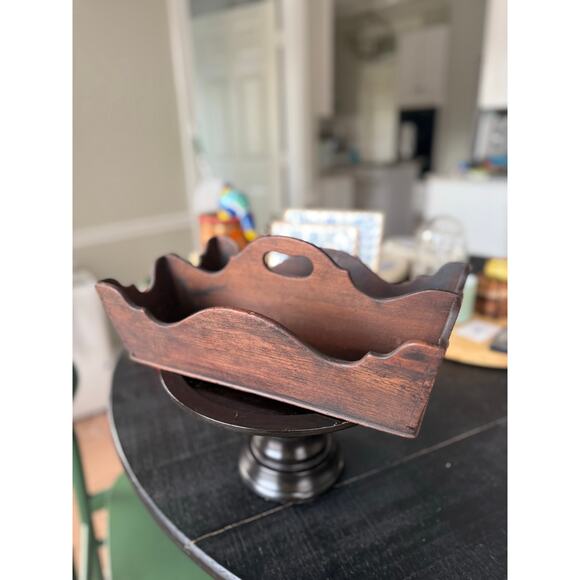 Antique Wooden Divided Caddy with Scalloped Edges – Rustic Farmhouse Organizer - Picture 1 of 5